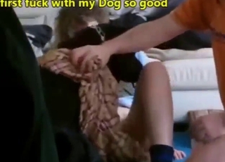 Messy amateur fuck with a very horny doggo